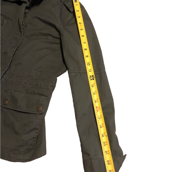 By together Small khaki green army jacket, small, button/zipper, cinch waist - Picture 7 of 8